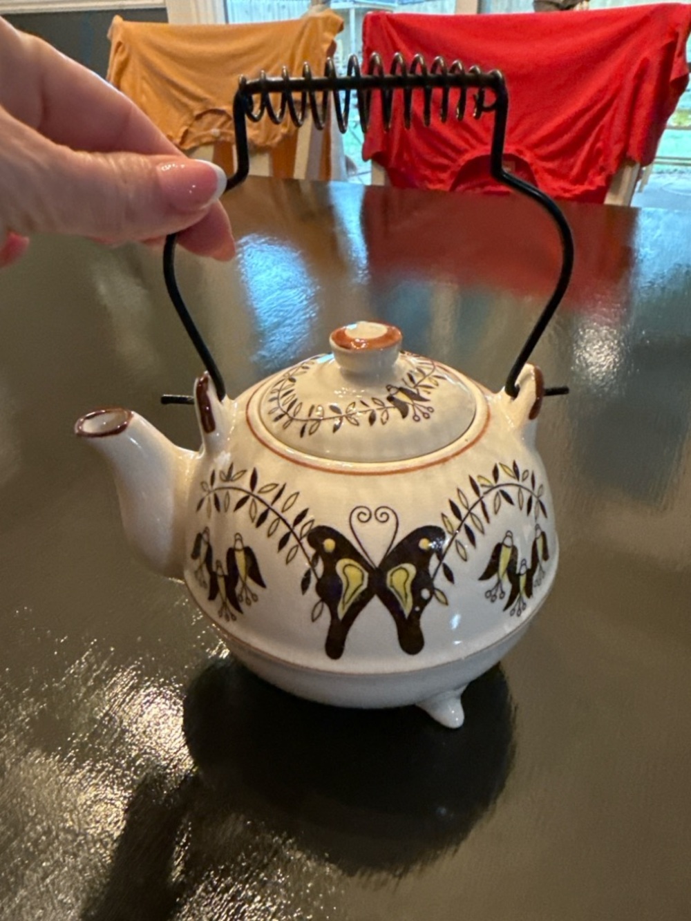 Vintage-Style Ceramic Teapot with Decorative Bird Motif - Cream & Brown